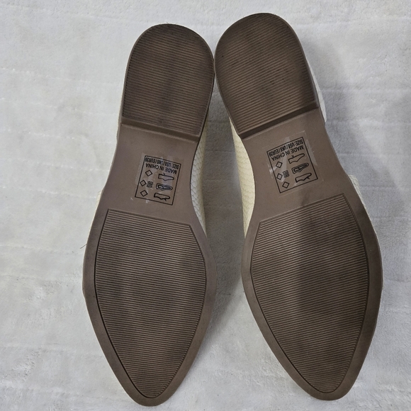 Womens Swan Loafer Size 8 Yvory  Slip-on Snake Embossed Minimalist‎ Preppy - Picture 5 of 7